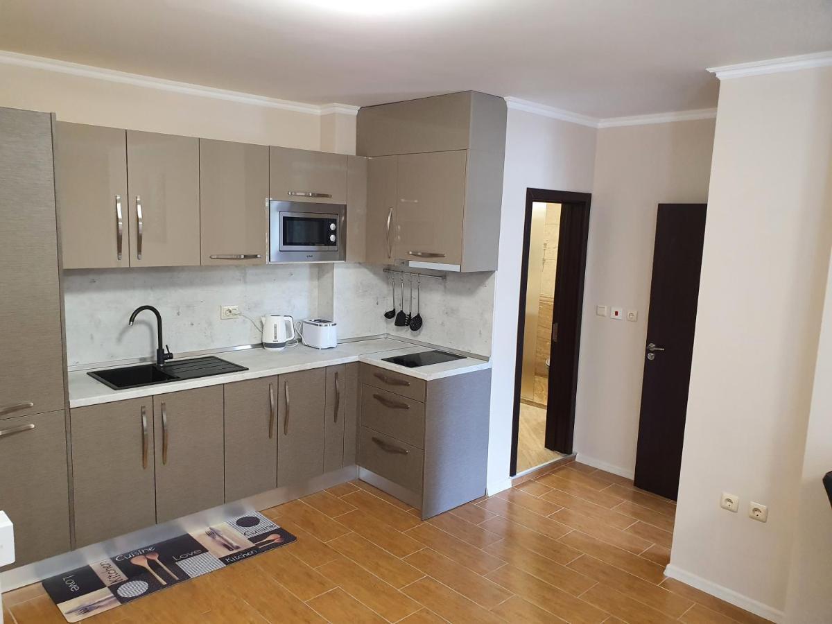 Апартамент За Гости ,,1В-15" Амара Бутик"" Ravda Esterno foto