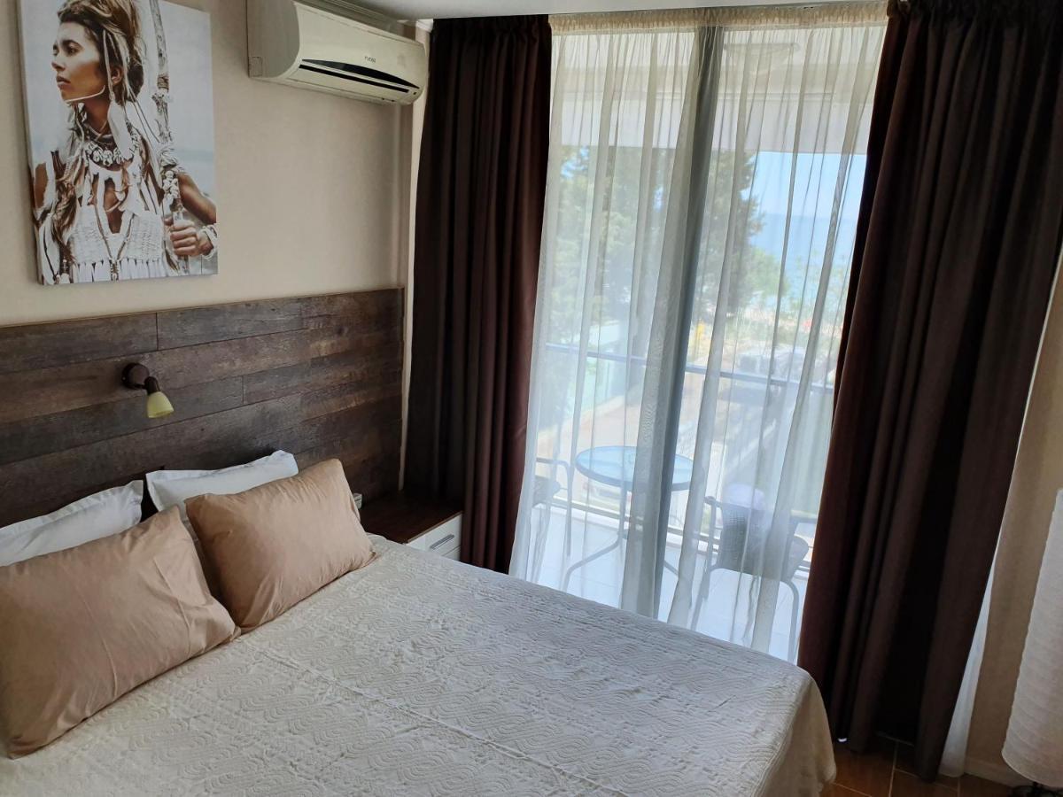 Апартамент За Гости ,,1В-15" Амара Бутик"" Ravda Esterno foto